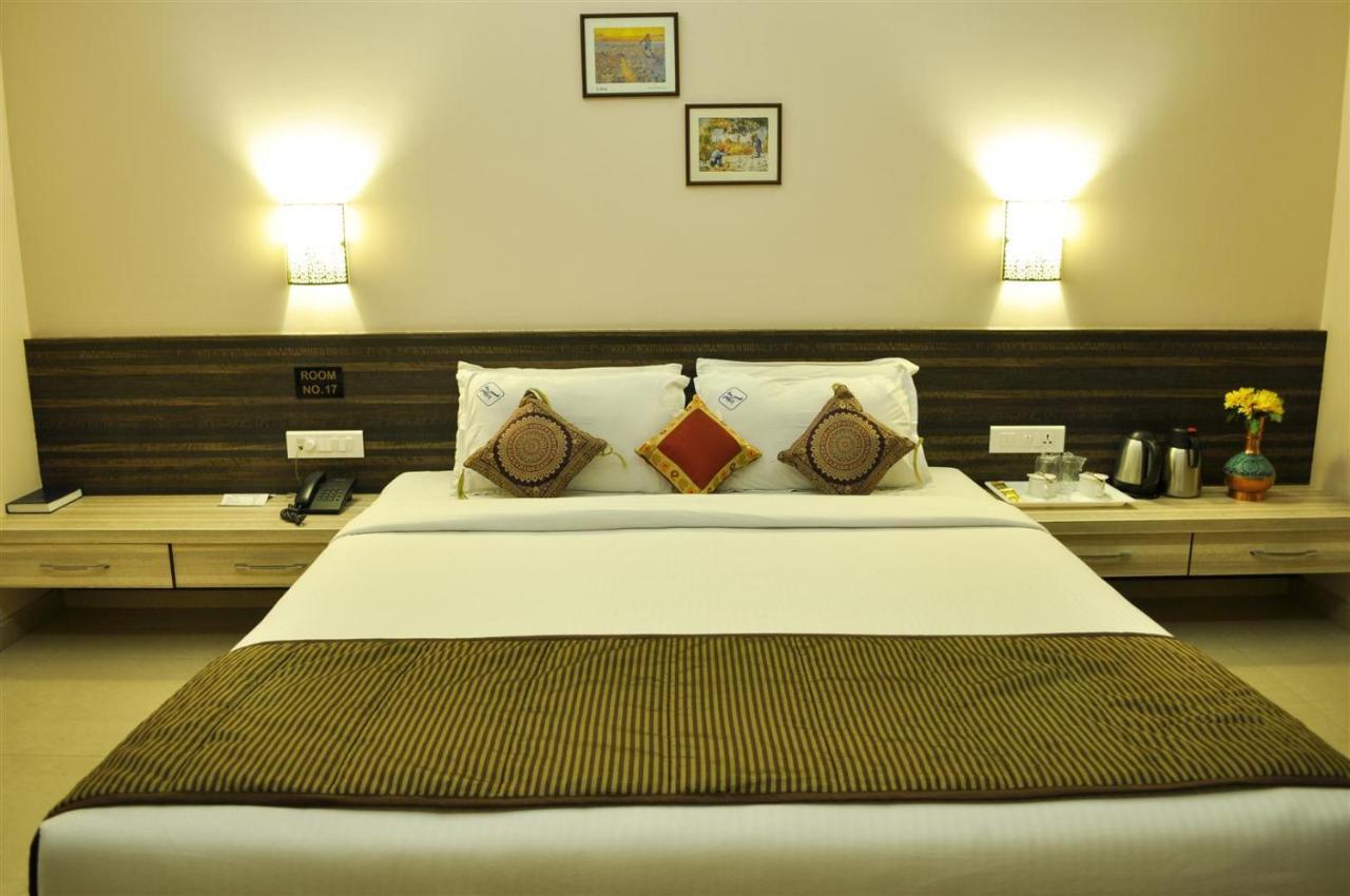 Hotel K Square Kolhapur Exterior photo