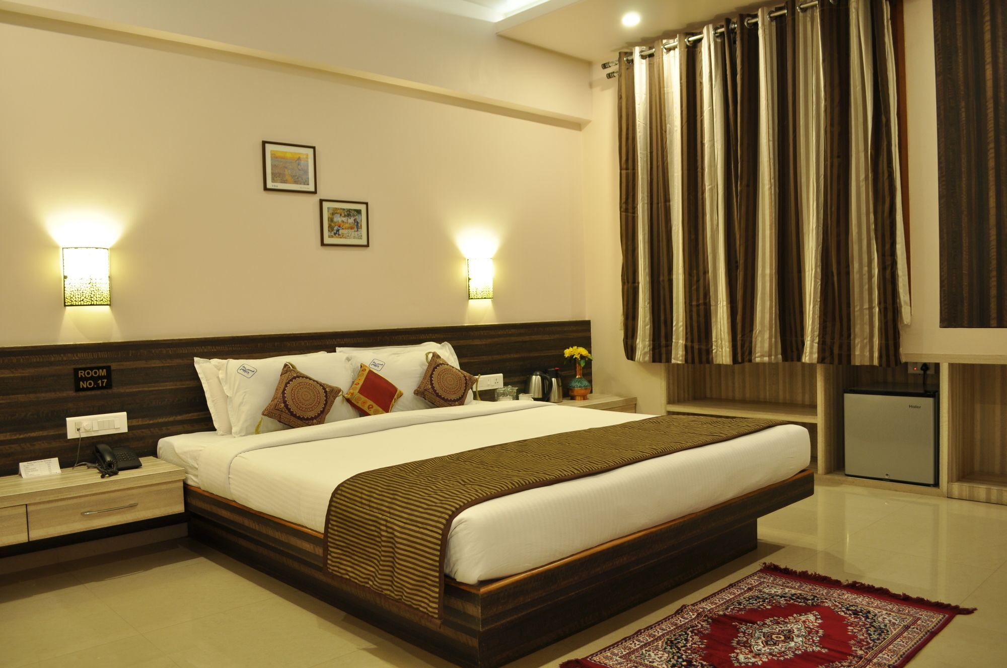 Hotel K Square Kolhapur Exterior photo